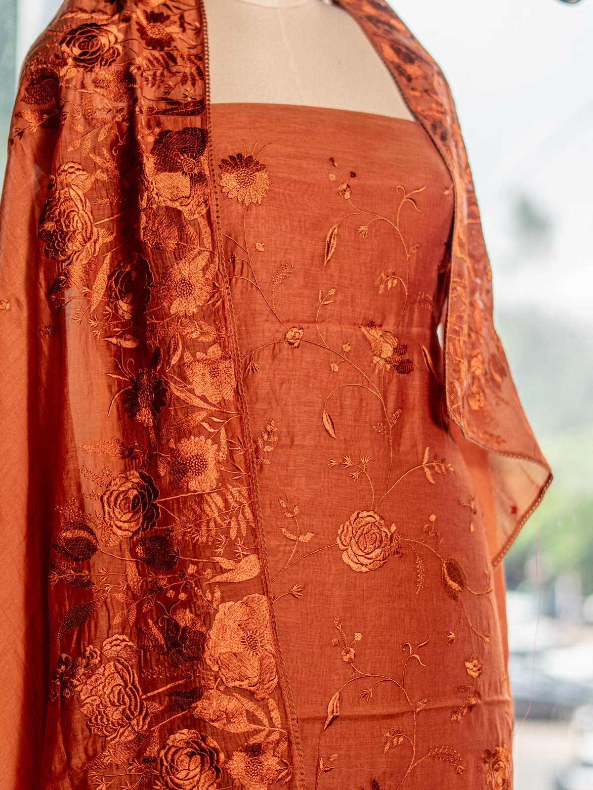 Pure Mul Suit with Intricate Threadwork