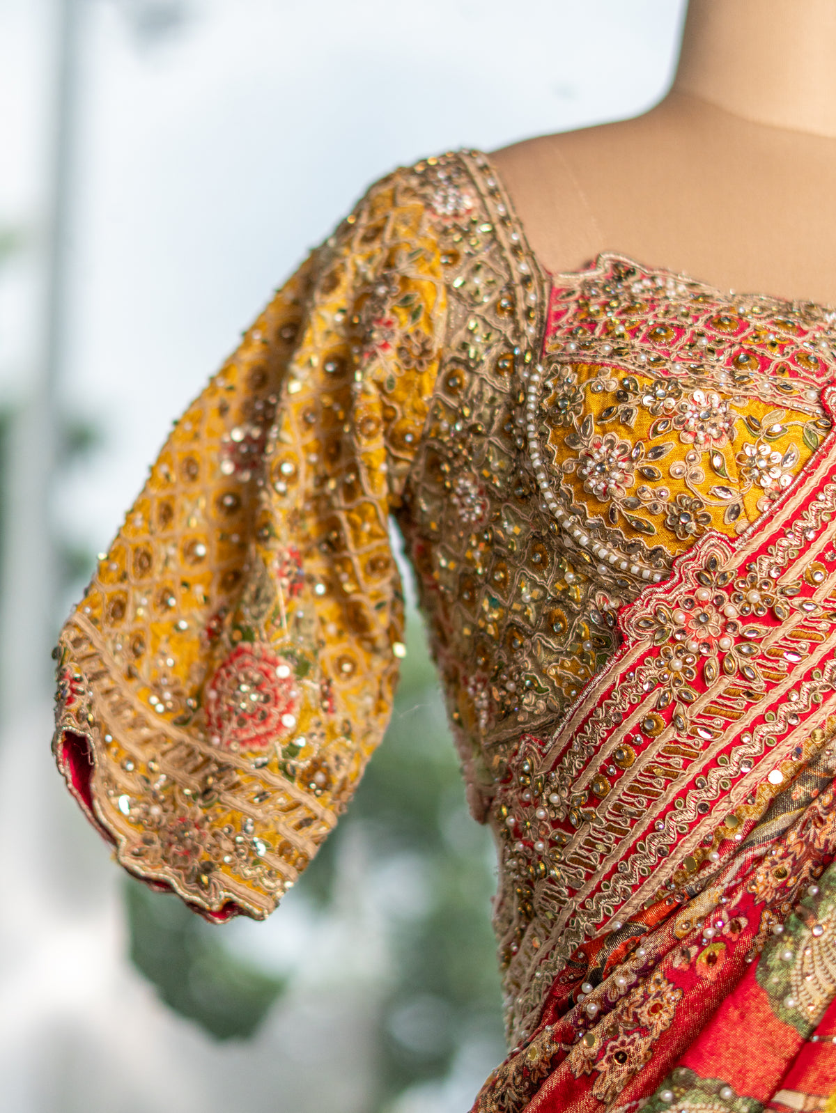 Printed Tissue Saree with Handwork Highlights