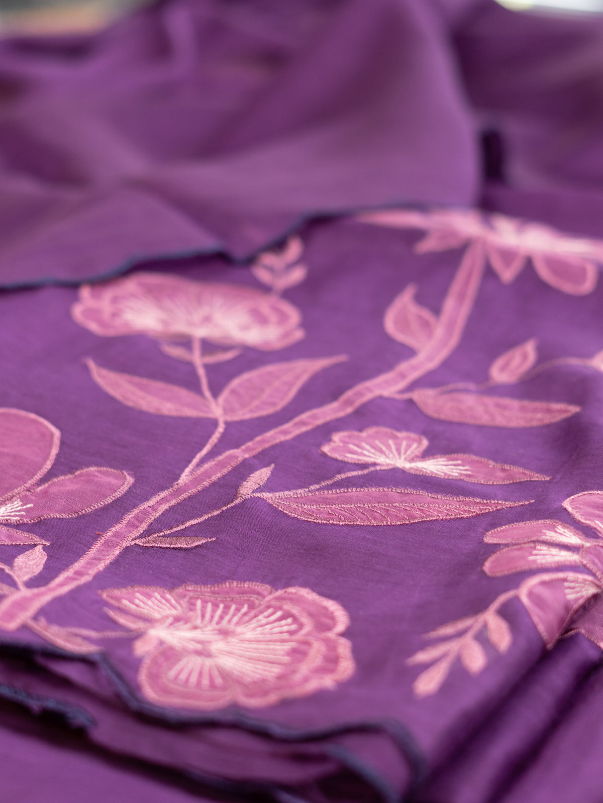 Mul Suit with Scalloped Threadwork & Applique Detailing
