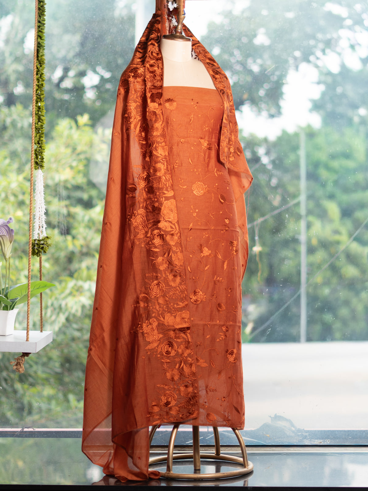 Pure Mul Suit with Intricate Threadwork