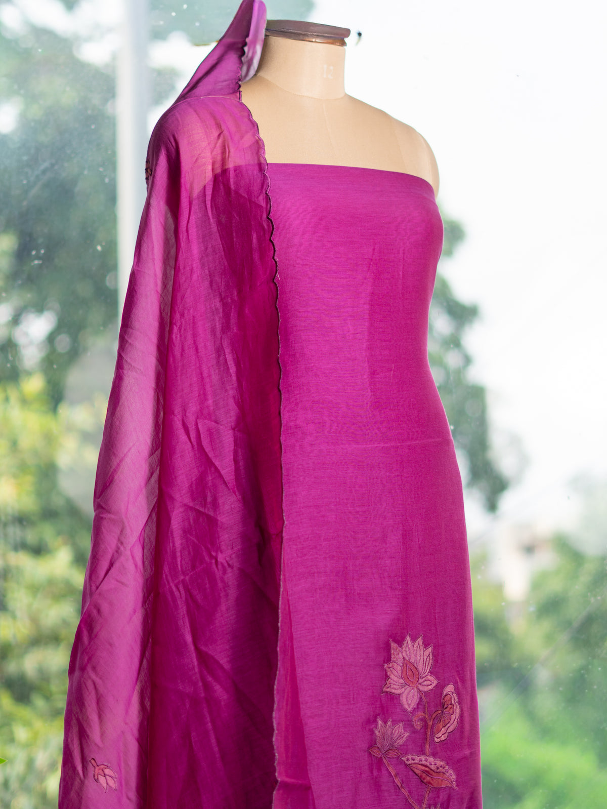 Mul Suit with Threadwork & Appliqué Detailing