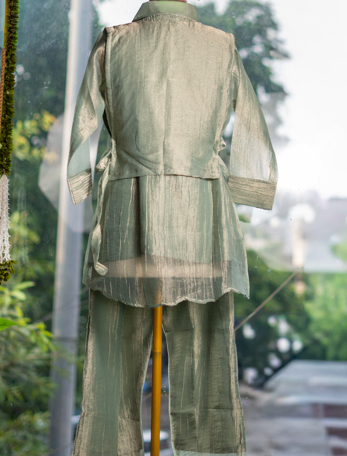 Crush Tissue Pant Set with Handwork