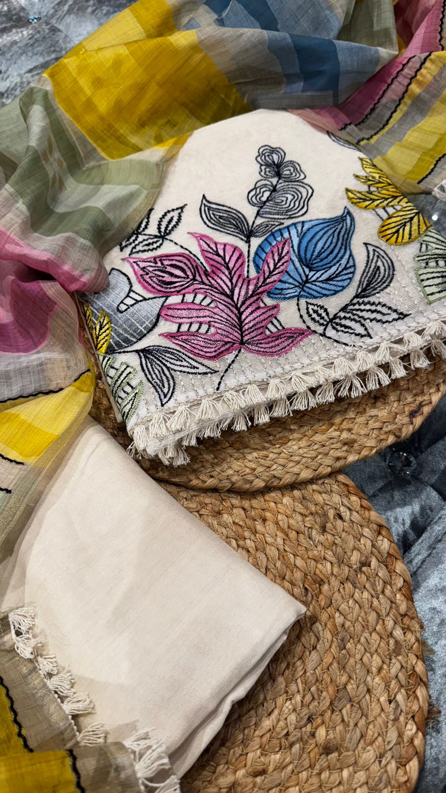 Shirt fabric Kotta Doriya with colorful linen dupatta with beautiful appliqué and threadwork