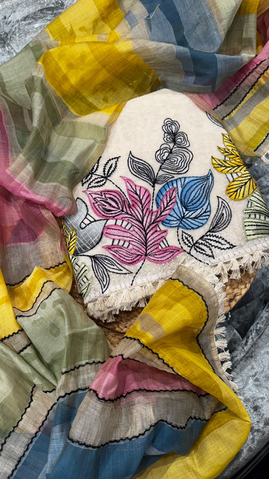 Shirt fabric Kotta Doriya with colorful linen dupatta with beautiful appliqué and threadwork