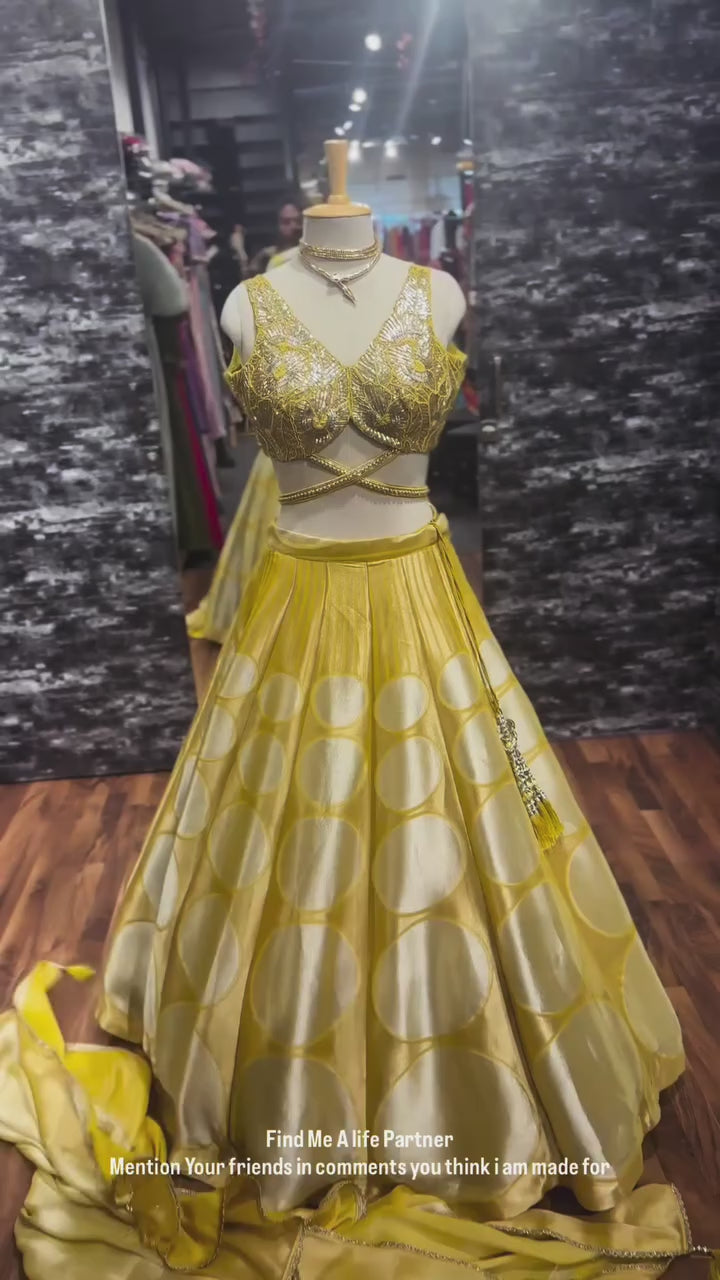 fashionmarkstudio-DSmUiYrjOYu.mp4